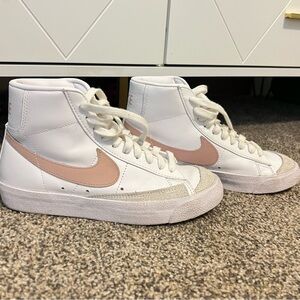 Women's Nike Blazer Sneakers White and Pink